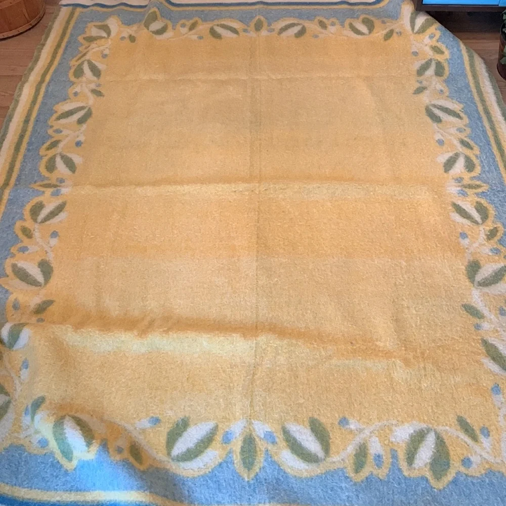 Vintage Art Deco Wool Blanket in perfect condition! - Picture 4 of 8